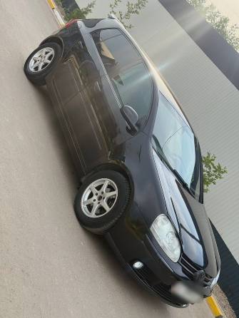 Volkswagen Golf V 1.6 AT