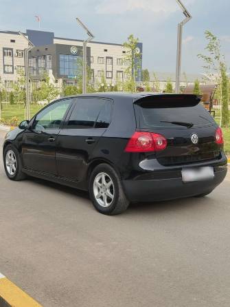 Volkswagen Golf V 1.6 AT
