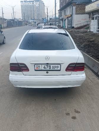 Mercedes-Benz E-Класс II (W210, S210) Рестайлинг 200 2.2d MT