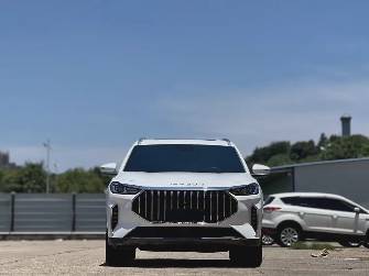 Jetour X70 PLUS 1.5 AMT
