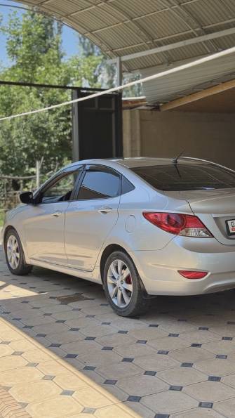 Hyundai Solaris I 1.6 MT