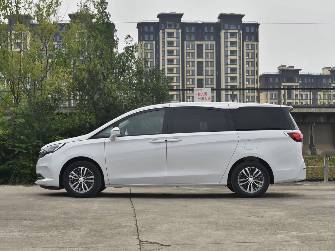 Buick GL8 II 2.4 AT