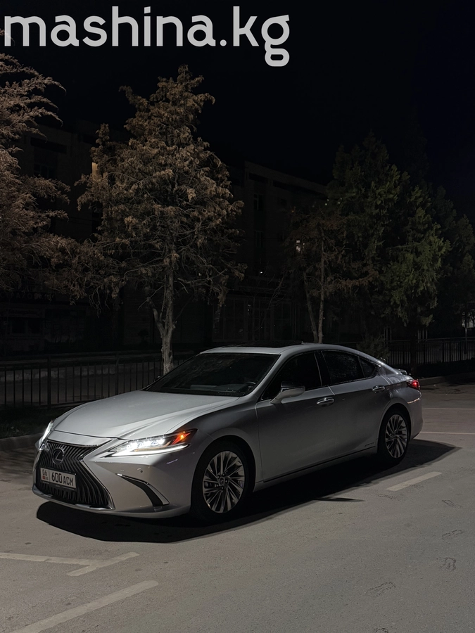 Открыть фото Lexus ES VII 300h 2.5hyb CVT