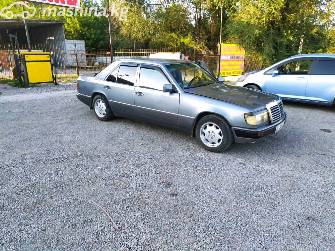 Mercedes-Benz W124 200 2.0 MT