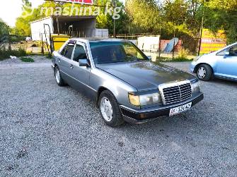 Mercedes-Benz W124 200 2.0 MT