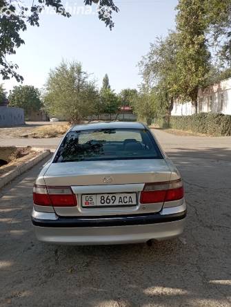 Mazda 626 V (GF) 1.8 MT