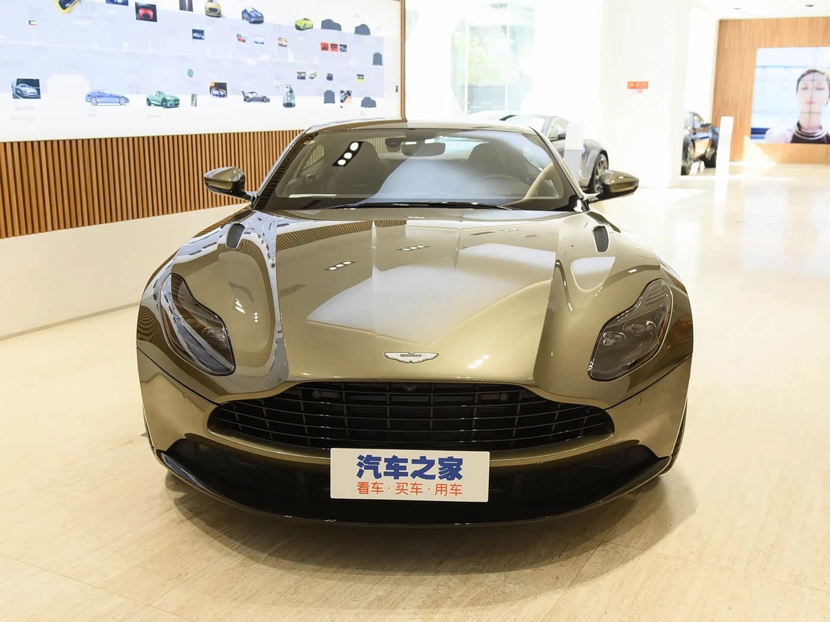 Открыть фото Aston Martin DB11 4.0 AT