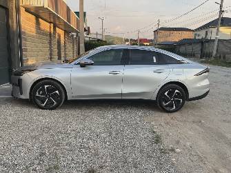 Geely Galaxy L6 125 km 1.5hyb AT