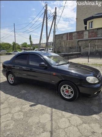Chevrolet Lanos I 1.5 MT