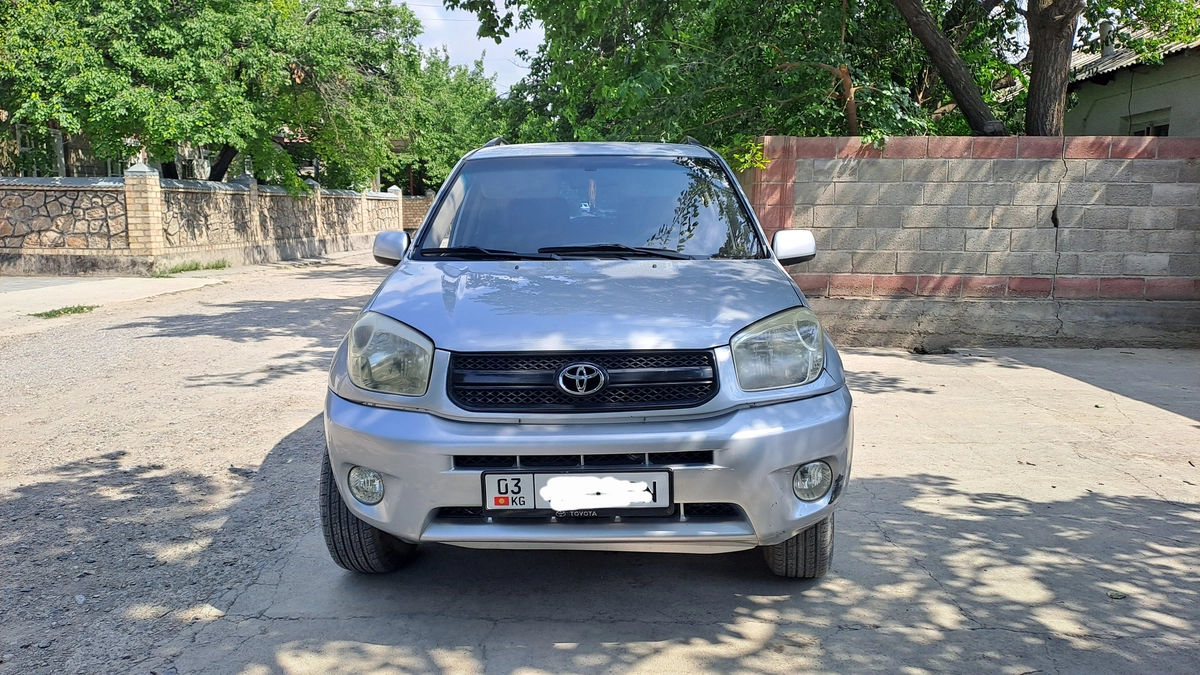 Toyota RAV4 II (XA20) Рестайлинг 1.8 MT