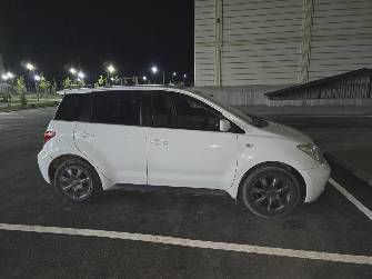 Toyota Ist I 1.5 AT 4WD