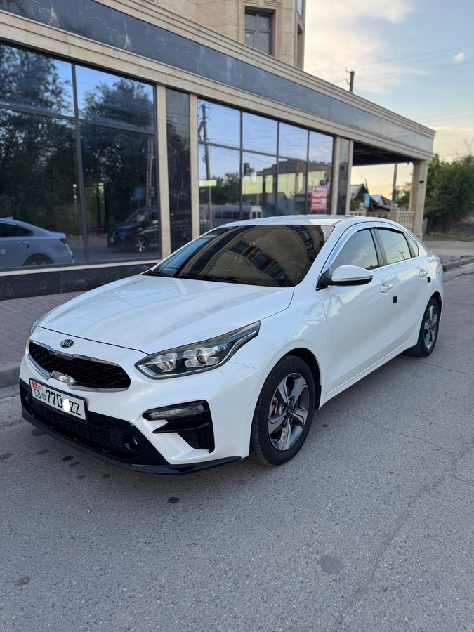 Открыть фото Kia K3 II 1.6 CVT