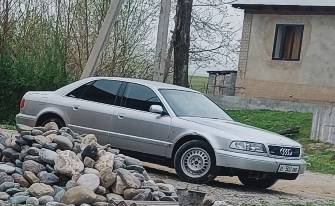 Audi A8 I (D2) 2.8 MT 4WD
