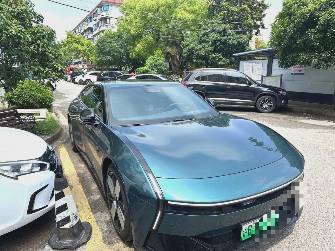 Xpeng P7 Electro AT 4WD