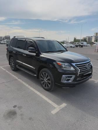 Lexus LX III Рестайлинг 570 5.7 AT 4WD