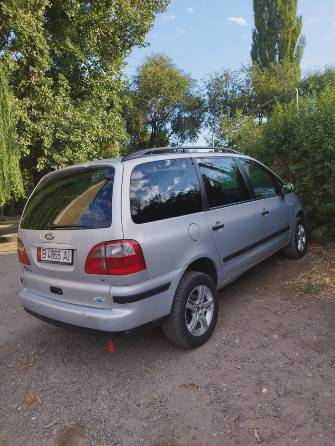 Ford Galaxy I Рестайлинг 2.3 MT