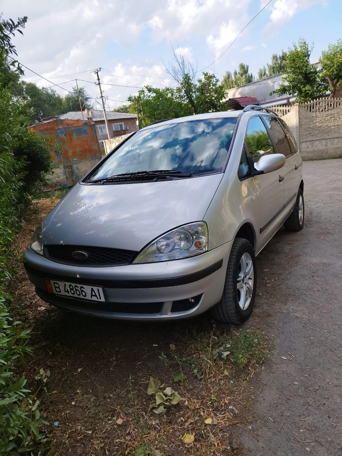 Ford Galaxy I Рестайлинг 2.3 MT