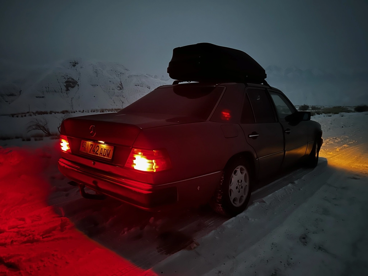 Mercedes-Benz W124 200 2.0 MT