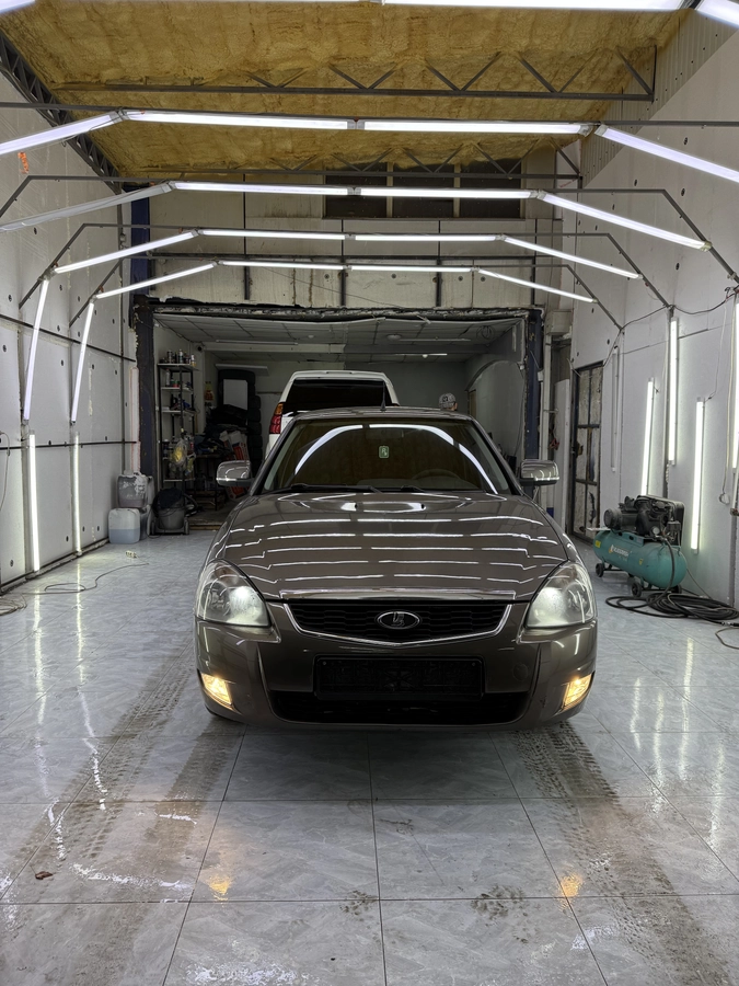 ВАЗ (Lada) Priora I Рестайлинг 1.6 MT