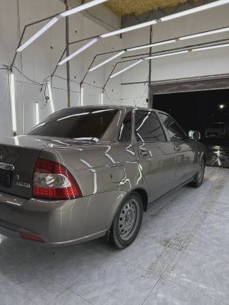 ВАЗ (Lada) Priora I Рестайлинг 1.6 MT