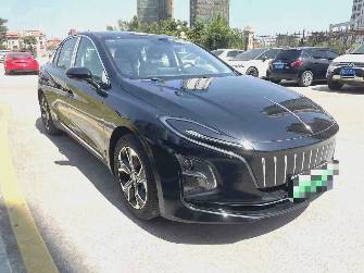 Hongqi E-QM5 56 kWh Electro AT