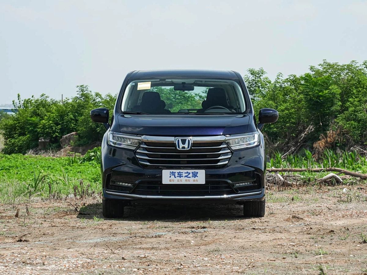 Honda Odyssey V Рестайлинг 2 2.4 CVT