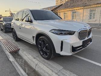 BMW X5 IV (G05/G18) Рестайлинг 40i 3.0 AT 4WD