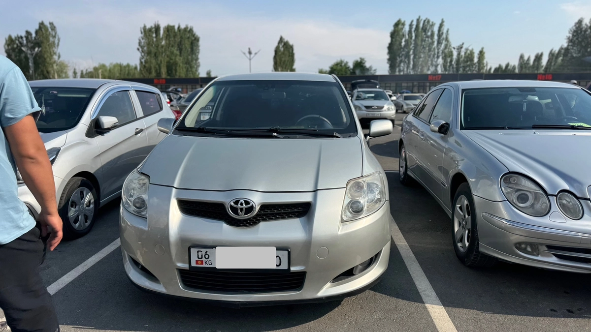 Toyota Auris I 1.6 AT