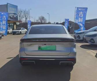 Geely Galaxy L6 125 km 1.5hyb AT