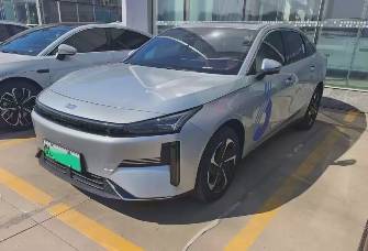 Geely Galaxy L6 125 km 1.5hyb AT
