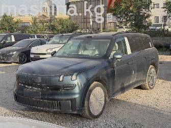 Lynk & Co 900 2.0hyb AT 4WD
