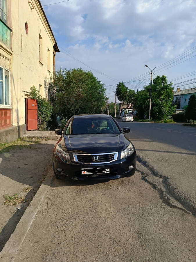 Honda Accord VIII 2.4 AT