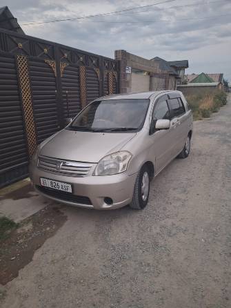 Toyota Raum II 1.5 AT