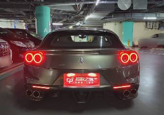 Ferrari GTC4Lusso T 3.9 AMT