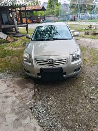 Toyota Avensis II Рестайлинг 1.8 AT