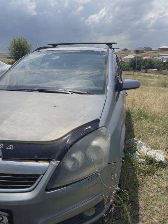 Opel Zafira B 1.8 MT