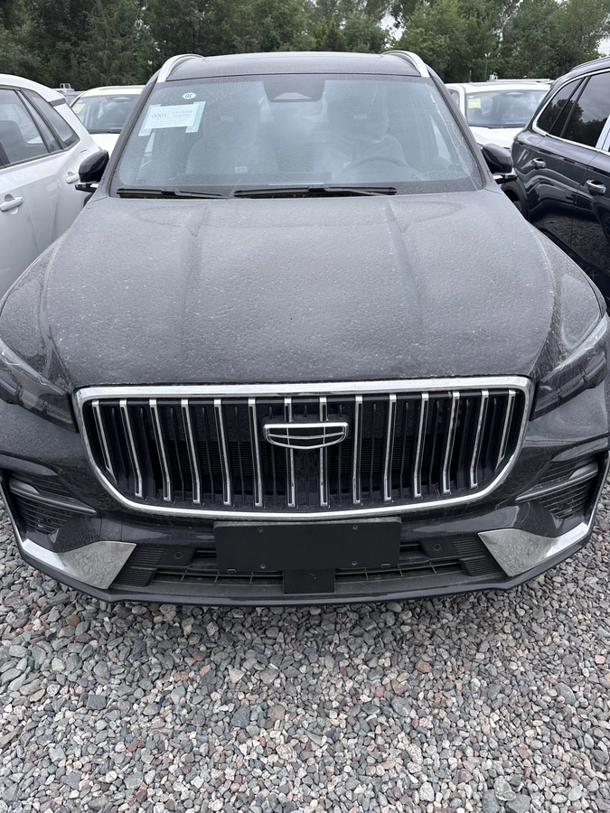 Открыть фото Geely Monjaro I 2.0 AMT