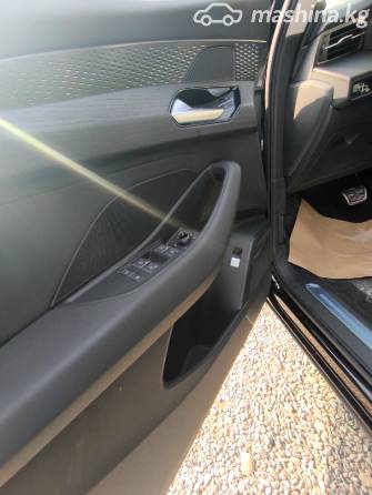 Audi Q6 40 TFSI 2.0 AMT 4WD