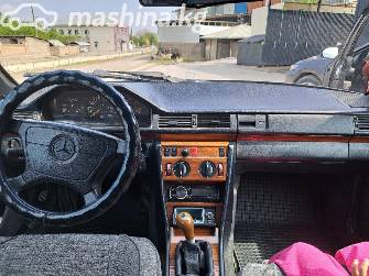 Mercedes-Benz E-Класс I (W124) 220 2.2 MT