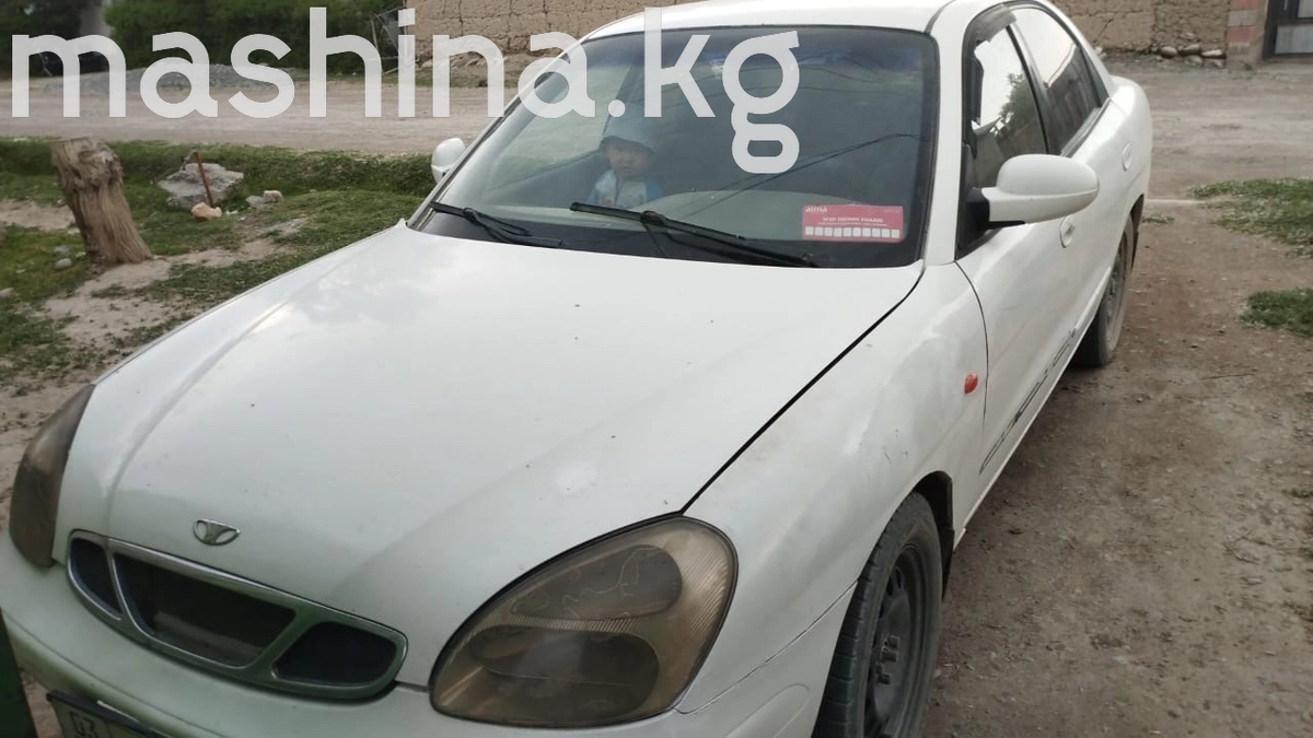 Daewoo Nubira I 1.5 MT