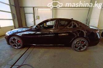 Alfa Romeo Giulia II 2.0 AT 4WD