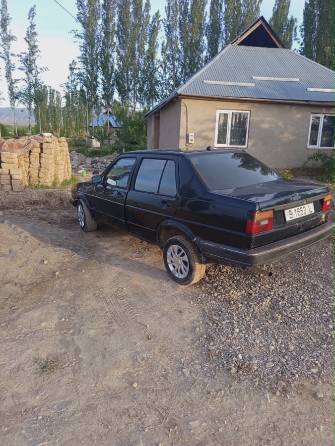 Volkswagen Jetta II 1.3 MT