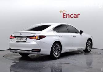 Lexus ES VII Рестайлинг 300h 2.5hyb CVT