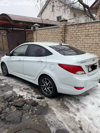 Hyundai Accent IV 1.4 CVT