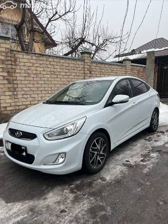 Hyundai Accent IV 1.4 CVT