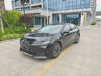 Toyota bZ3 Electro AT