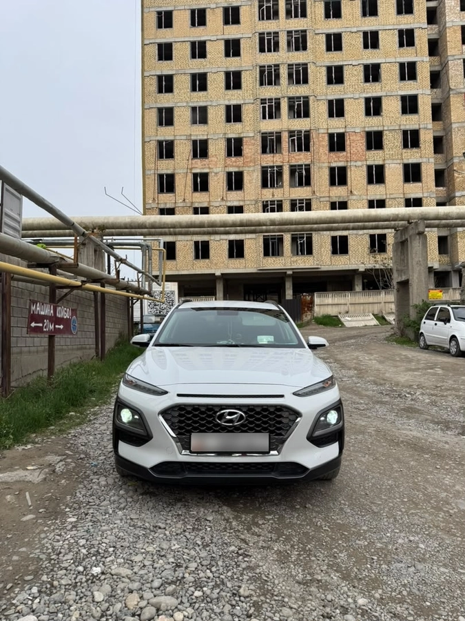 Открыть фото Hyundai Kona I 1.6d AT