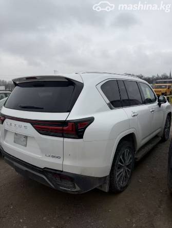 Lexus LX IV 600 3.5 AT 4WD