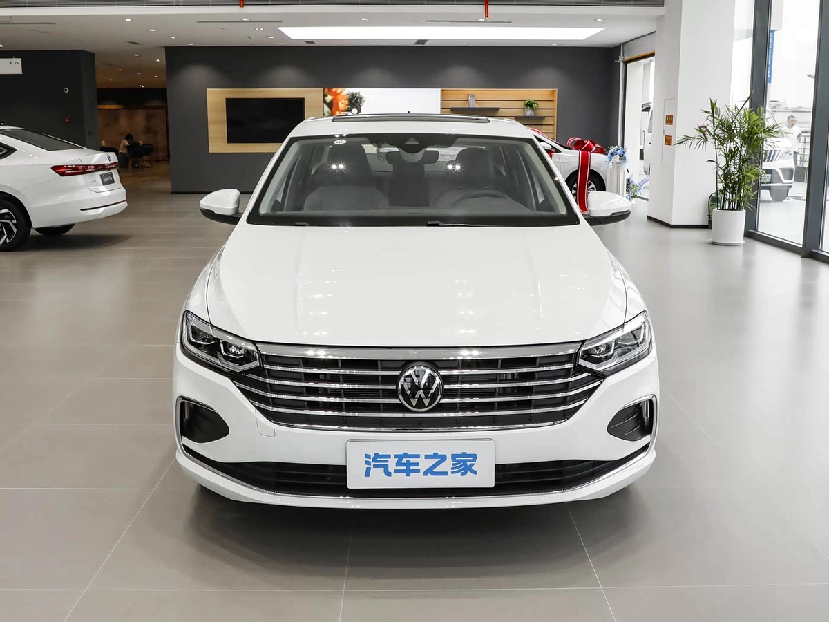 Volkswagen Lavida III Рестайлинг 1.5 AT
