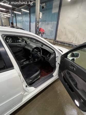 Honda Accord VI 1.8 AT